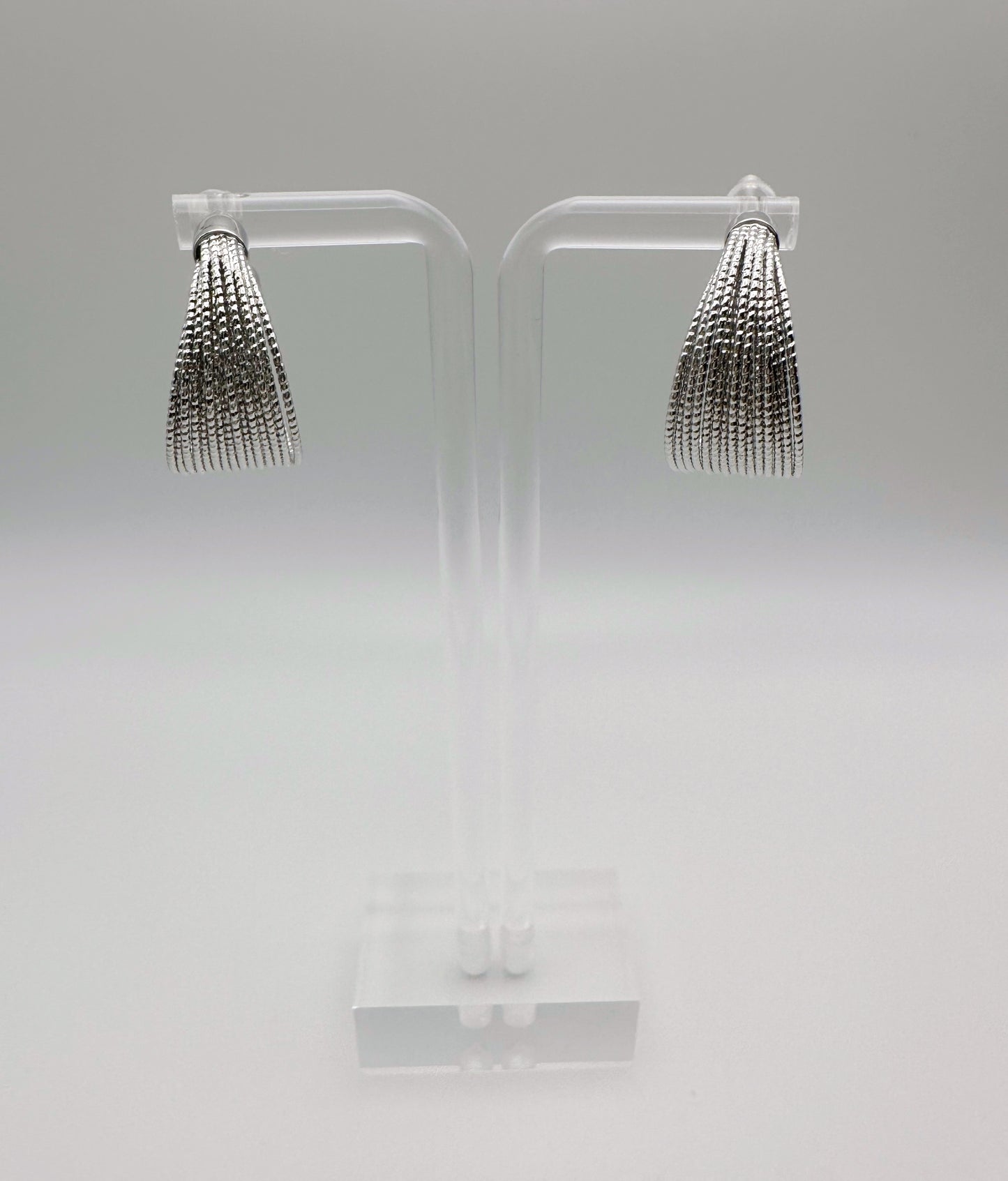 Hoop Line Earrings - Two Colors